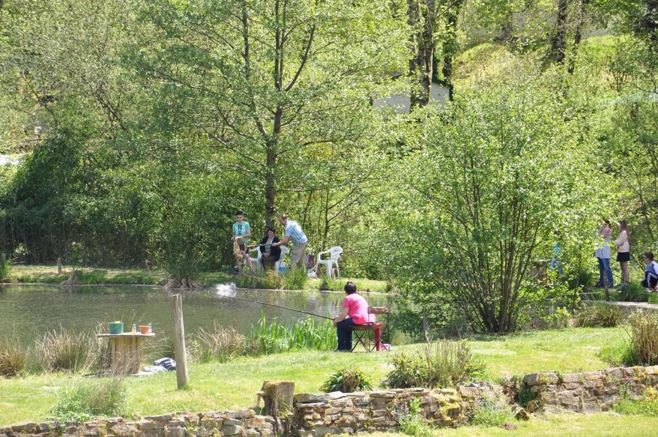 Les Chalets Du Moulin Du Chatain 4 Payzac  Esterno foto